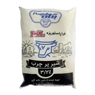 شیر پرچرب 3.2% چربی پگاه 800 گرمی